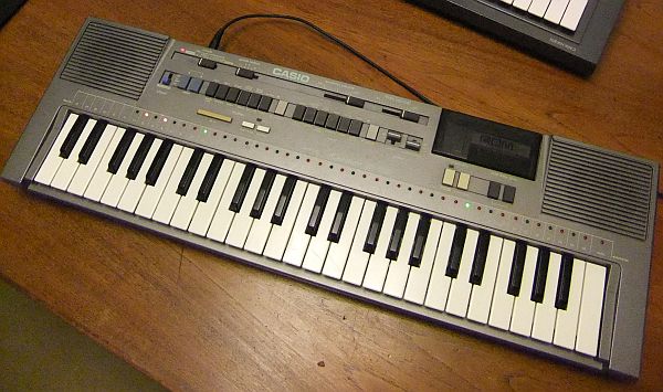 Picture of the Casio MT-820 Keyboard